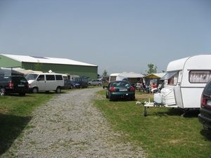 Weg �ber den Campingplatz
