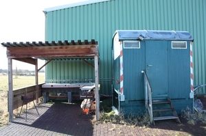 Sp�lstelle und Toiletten