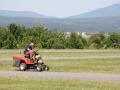 Flugplatzfest Pfingsten 2008, die Winde muss als Schleppfahrzeug herhalten