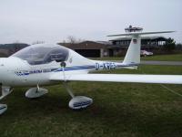Dimona HK 36 als Schleppmaschine